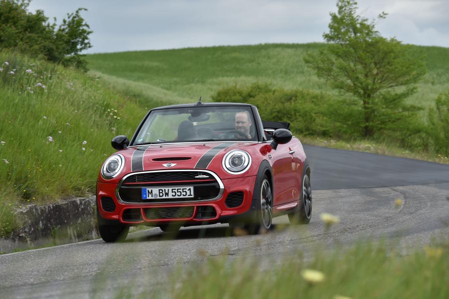  Mini Cooper S JCW Cabrio 2016 года  (фото 100 из 104)